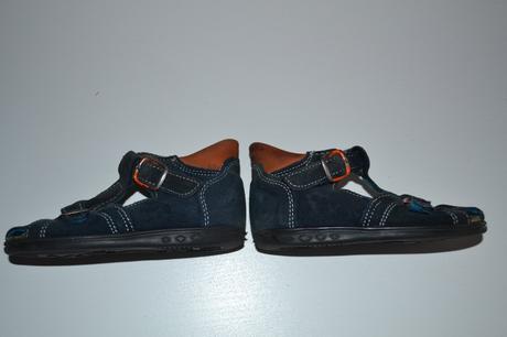 Sandále, sandálky, 23