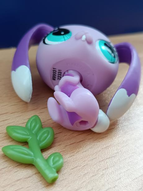 Lps králíček + větvička,