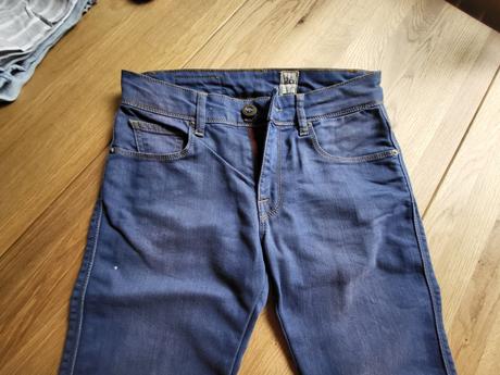 K_rifle volcom vel 12 let, 152