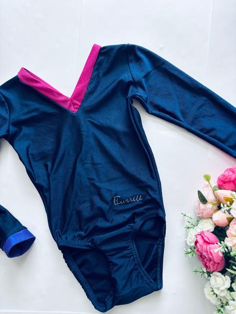 An8/ dres gymnastky/baletky - v.cca 4/5 let, 110