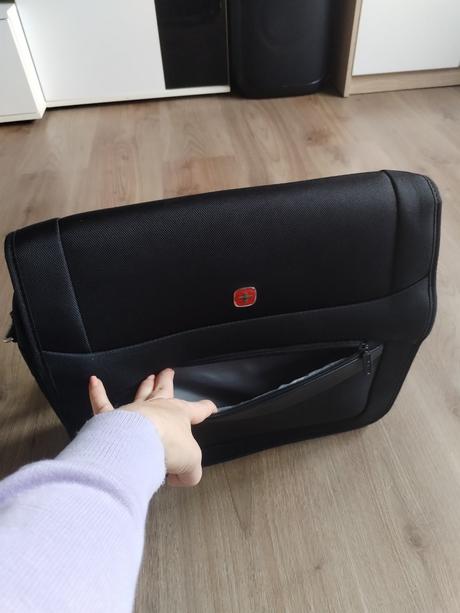Značková brašna na notebook wenger, 