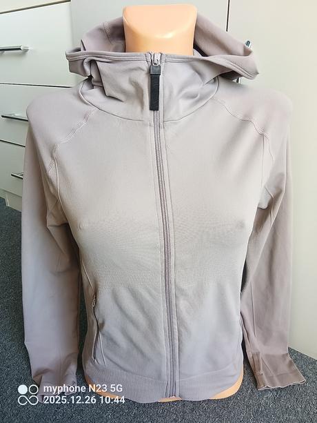 Mikina zn."think fit" vel.'40/42", 40