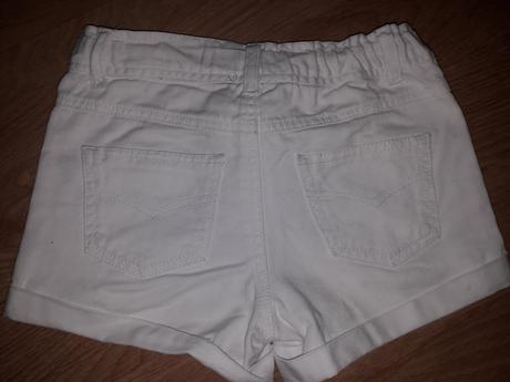 Biele kraťasy, cherokee,128