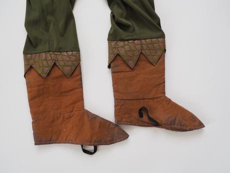 Kostým petr pan vel 104,