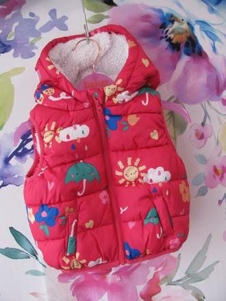 Růžová prošívaná zateplená vesta s kapucí, f&f,68