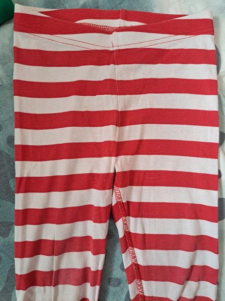 Vánoční pyžamo, 98