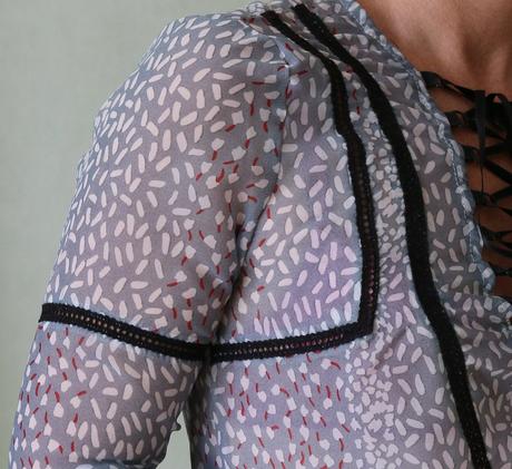 Nová jemná halenka se šněrováním ovs vel.34, ovs,34 / xs