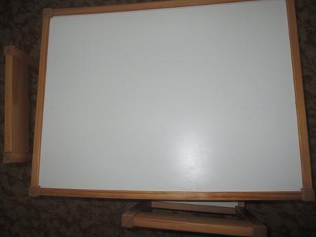 Stoleček se 2 židličkami ikea, 