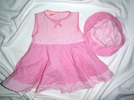 Krásné vzdušné šaty s kloboučkem, tiny ted,62