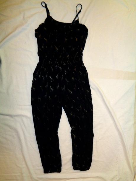 Super černý letní overal se zlatými žirafami, marks & spencer,134