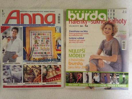 Časopis se střihy k šití a jeden kreativní, 