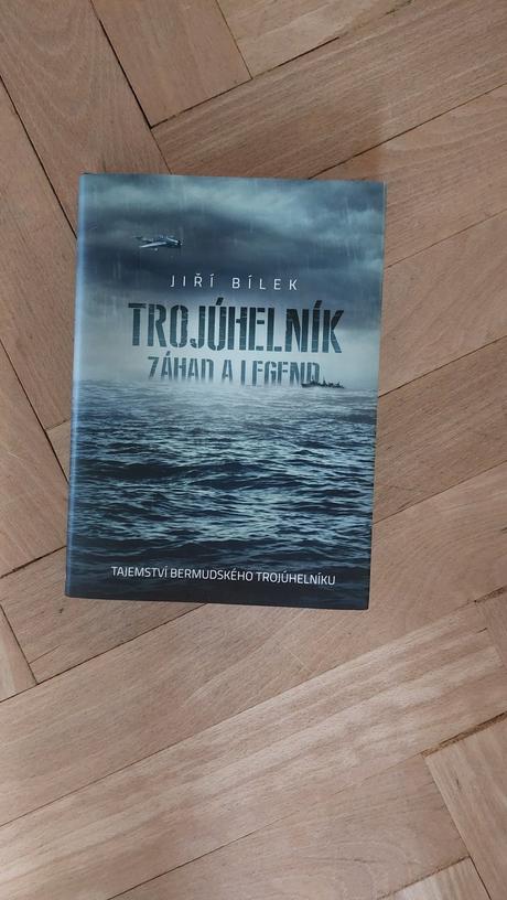 Kniha trojůhelník záhad a legend, 