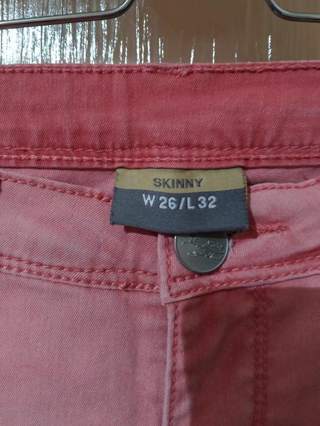 Kalhoty elastické, 28