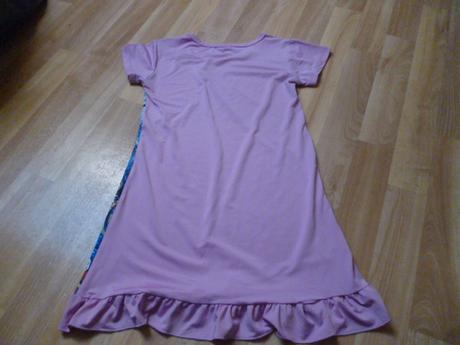 Elastické šaty vel. 10-12, 152