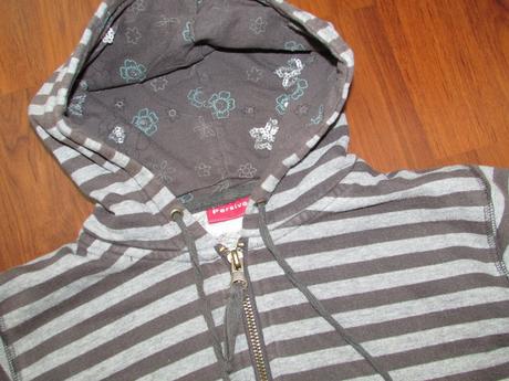 Mikina s proužky, 140