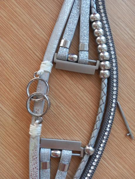 01 - řemínek k hodinkám vel. 22 mm, 