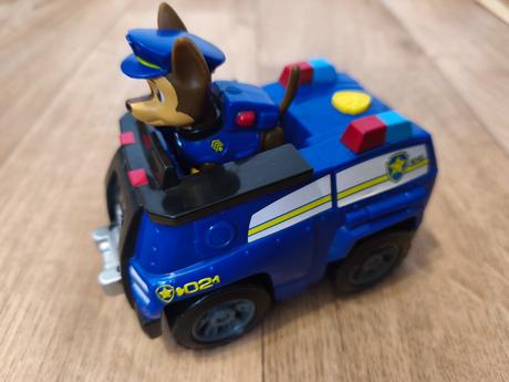 Tlaková patrola - auto s chasem, 