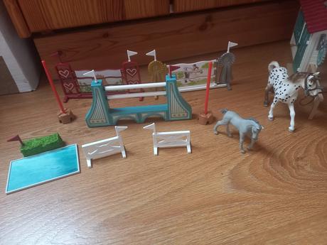 Schleich stáj, kavárna, elfí kavárna cena za vše,