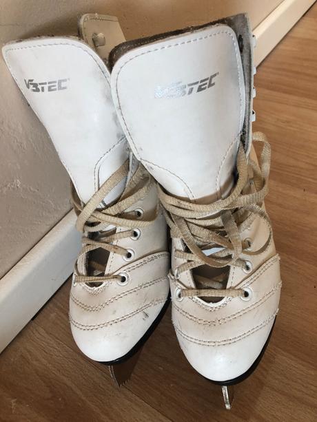 Klasicke bile brusle divci 34 jessica, 34