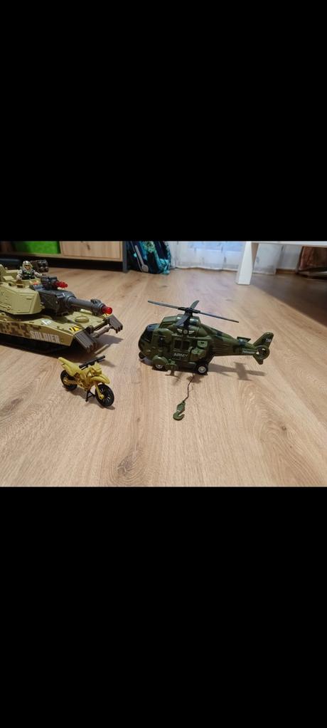 Tank s vojáky, 