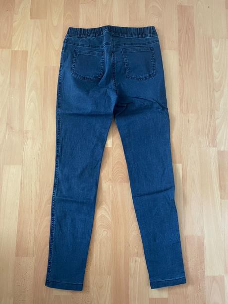 Nové dívčí džegíny, pepperts,158
