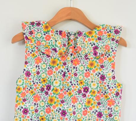 Šaty vel. 12 let, tu,152