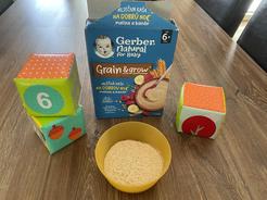 GERBER Natural mléčná kaše pšenično ovesná malina a banán