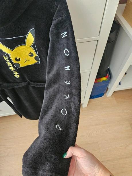 Župan pokémon, vel. 146/152, reserved,146