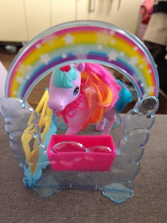 Jednorožec od barbie dreamtopie,