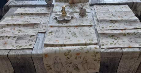 Velikonoční běhoun se zajíčky a květinami, 