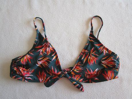 Pěkné zelený horní díl plavek, vel. l, košíčky b, l