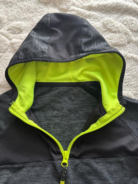 K3/ mikina sportovní- v.6/7 let, st. bernard,122