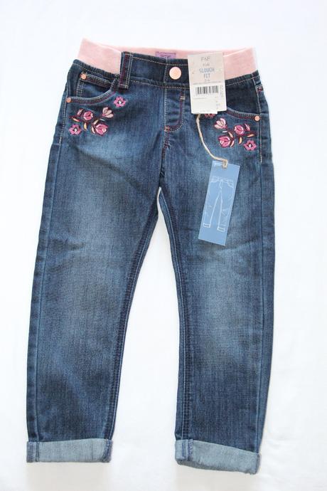 Vyšívané džíny, f&f,104