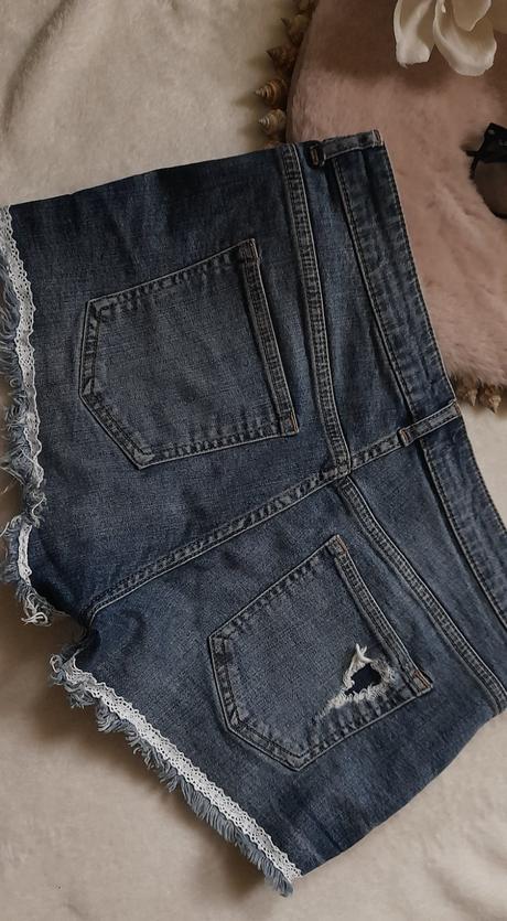 H&m džínové šortky zdobené krajkou, h&m,38