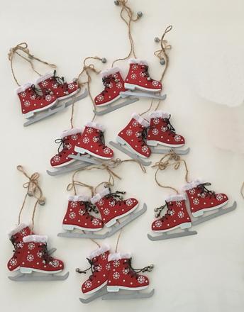 Dřevěné ozdoby na zavěšení, 