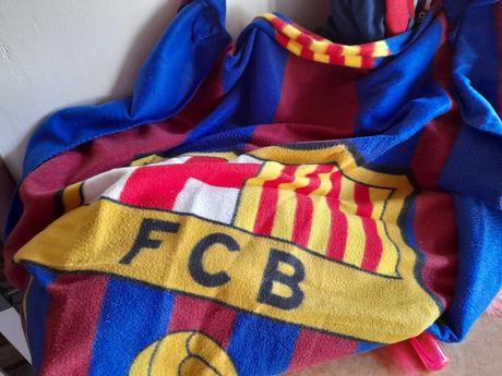 Menší deka teplá flísová fc barcelona, 