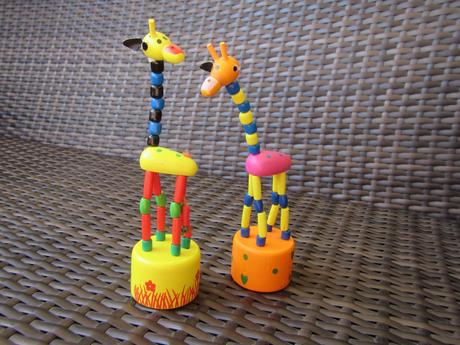 Mačkací figurka žirafy,