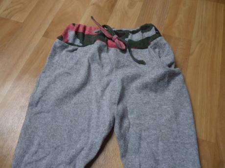 Tepláky vel. 4-5, 110