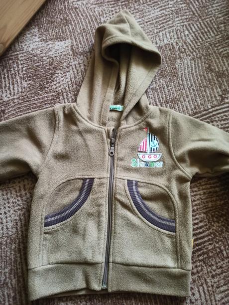 2x zimní bunda a 2x mikina, 104–116