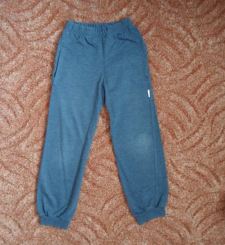 Modré tepláky, 122