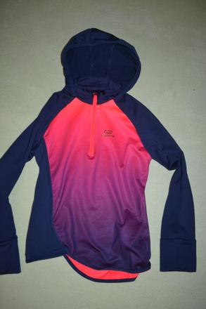 Sportovní tričko-mikina na 7 -8 let, 128