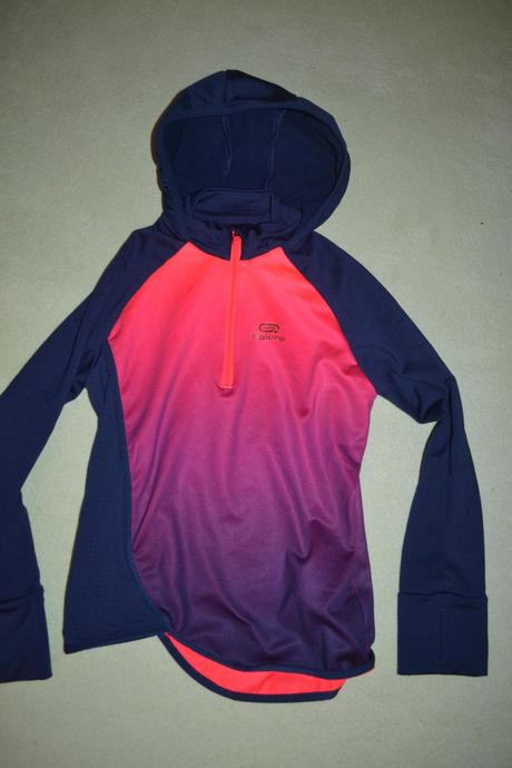 Sportovní tričko-mikina na 7 -8 let, 128