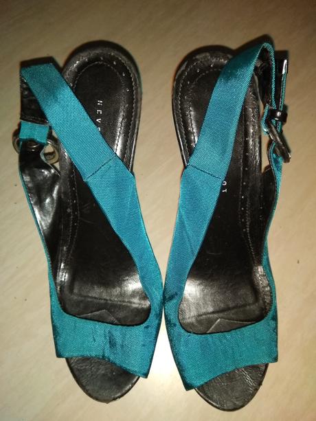 Boty never 2 hot 40, 40