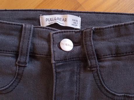 Pružné šedé džíny, pull&bear,34