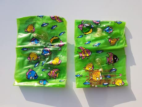 I130	rukávky křidélka na plavání, 