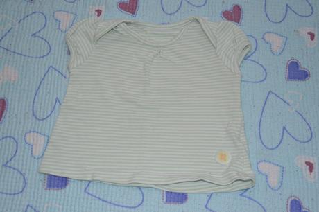 Prouhaté bavlněné tričko s kytkou, 68