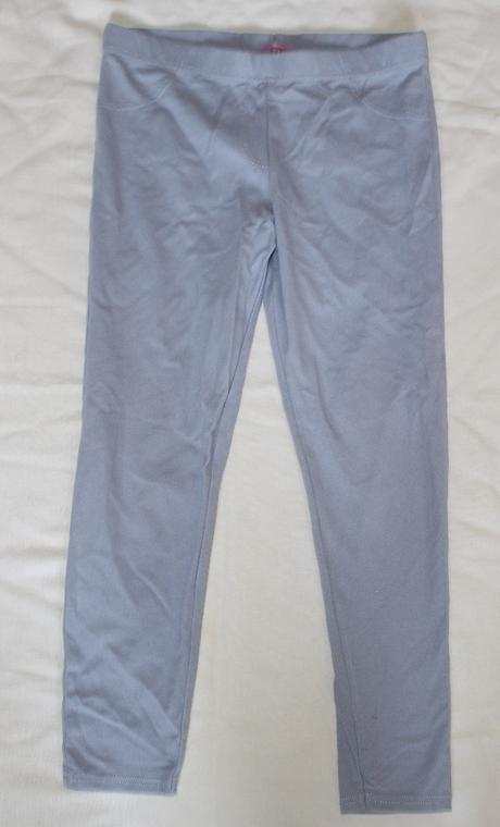 Va27 bledě modré džegíny 8-9 let, f&f,134