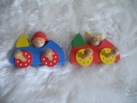 Dřevěný věšák, 