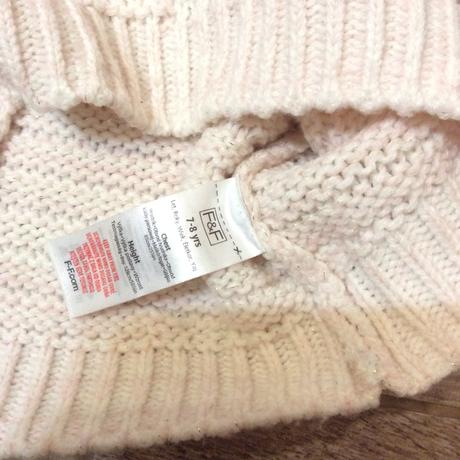 Svetr protkaný metalickou zlatou nitkou, f&f,128