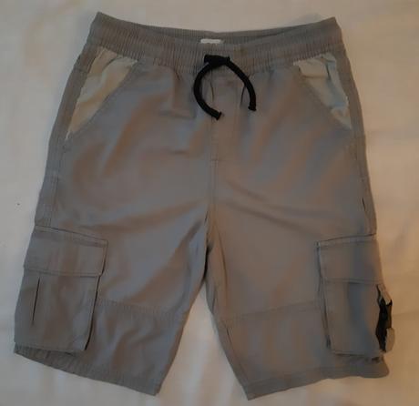 Kraťasy vel. 146, f&f,146